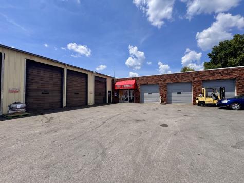 1202 West Dufour Street Marion IL 62959