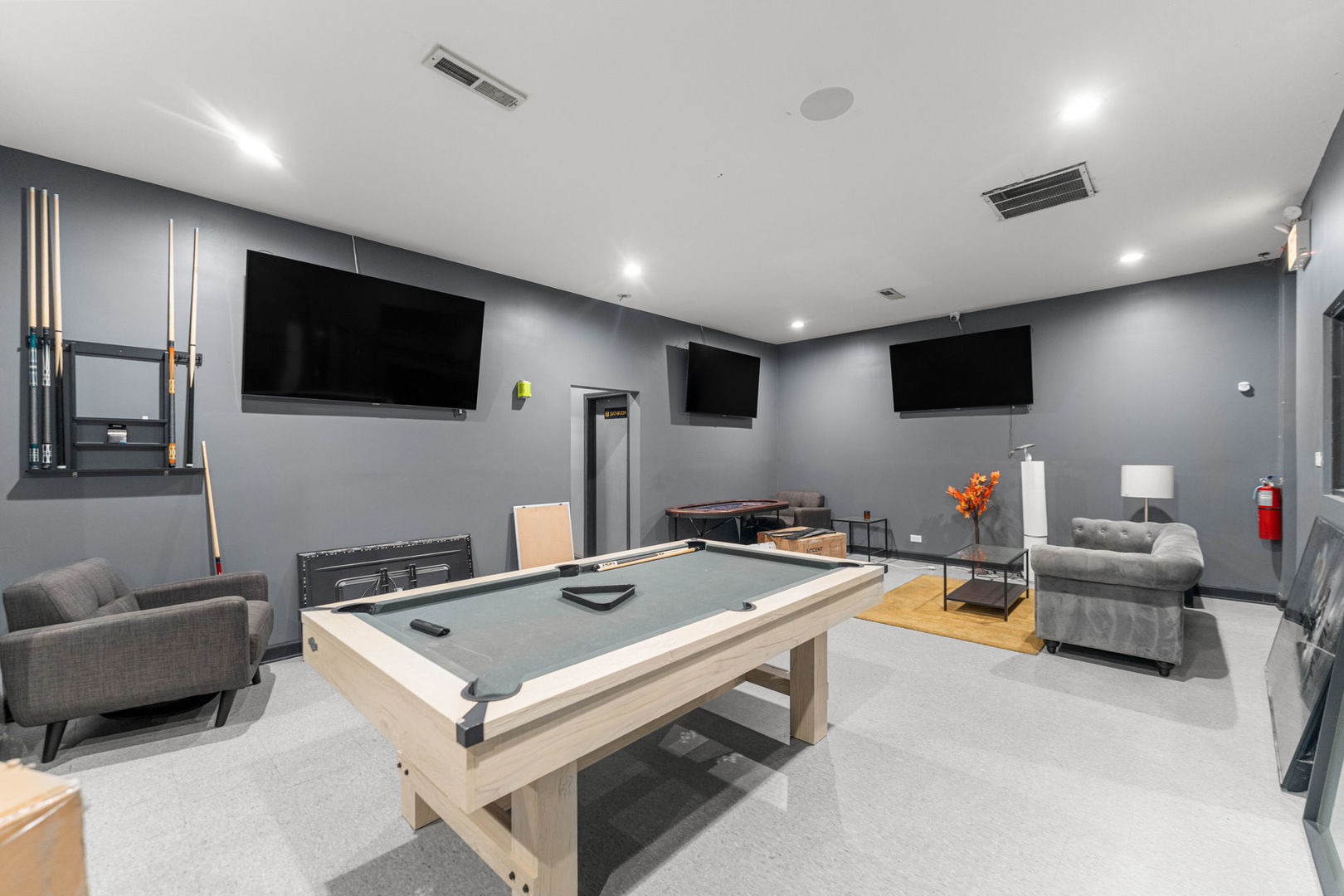 2014 East 87th Street Chicago IL 60617