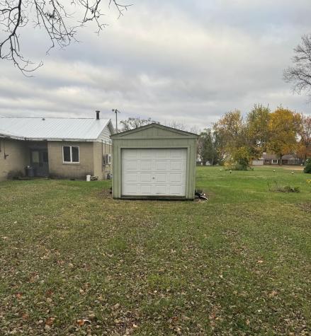 304 Chapin Street Ivesdale IL 61851