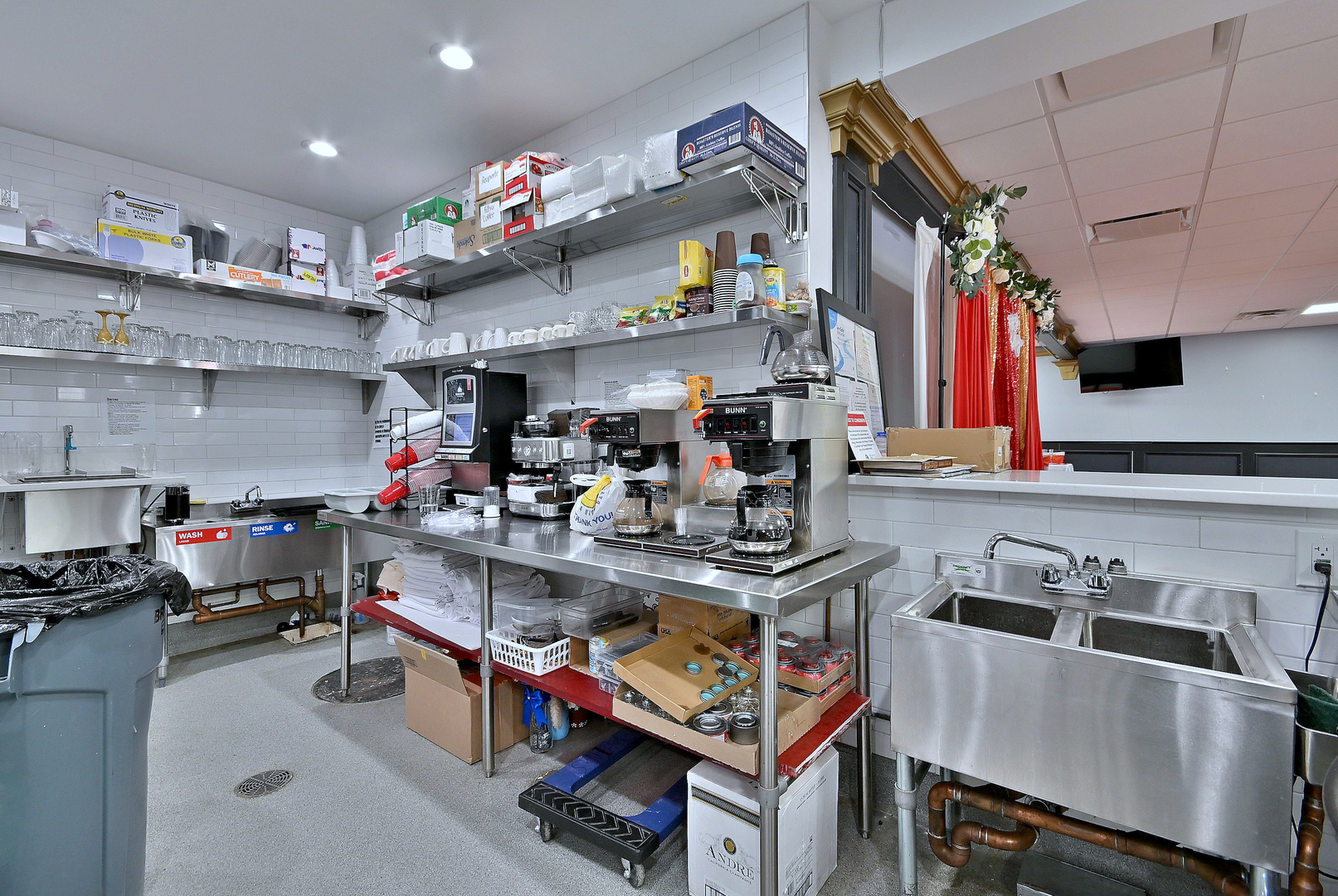 5319 West Belmont Avenue Chicago IL 60641