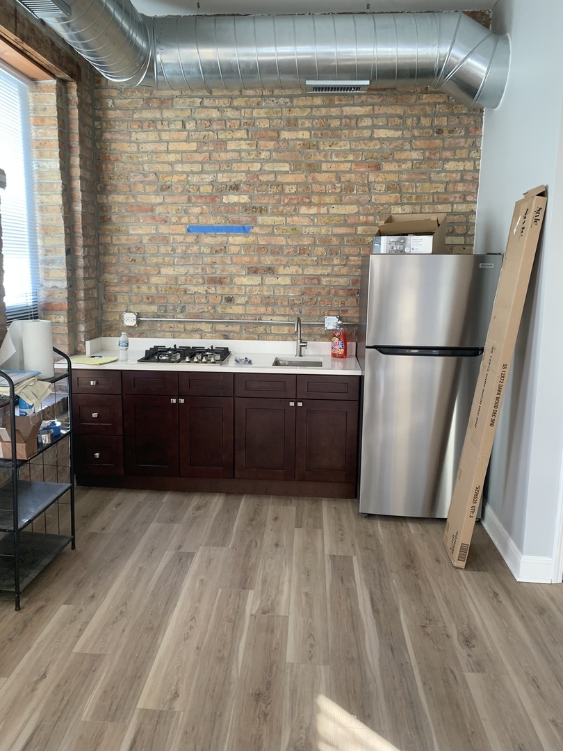 826 South Western Avenue Chicago IL 60612