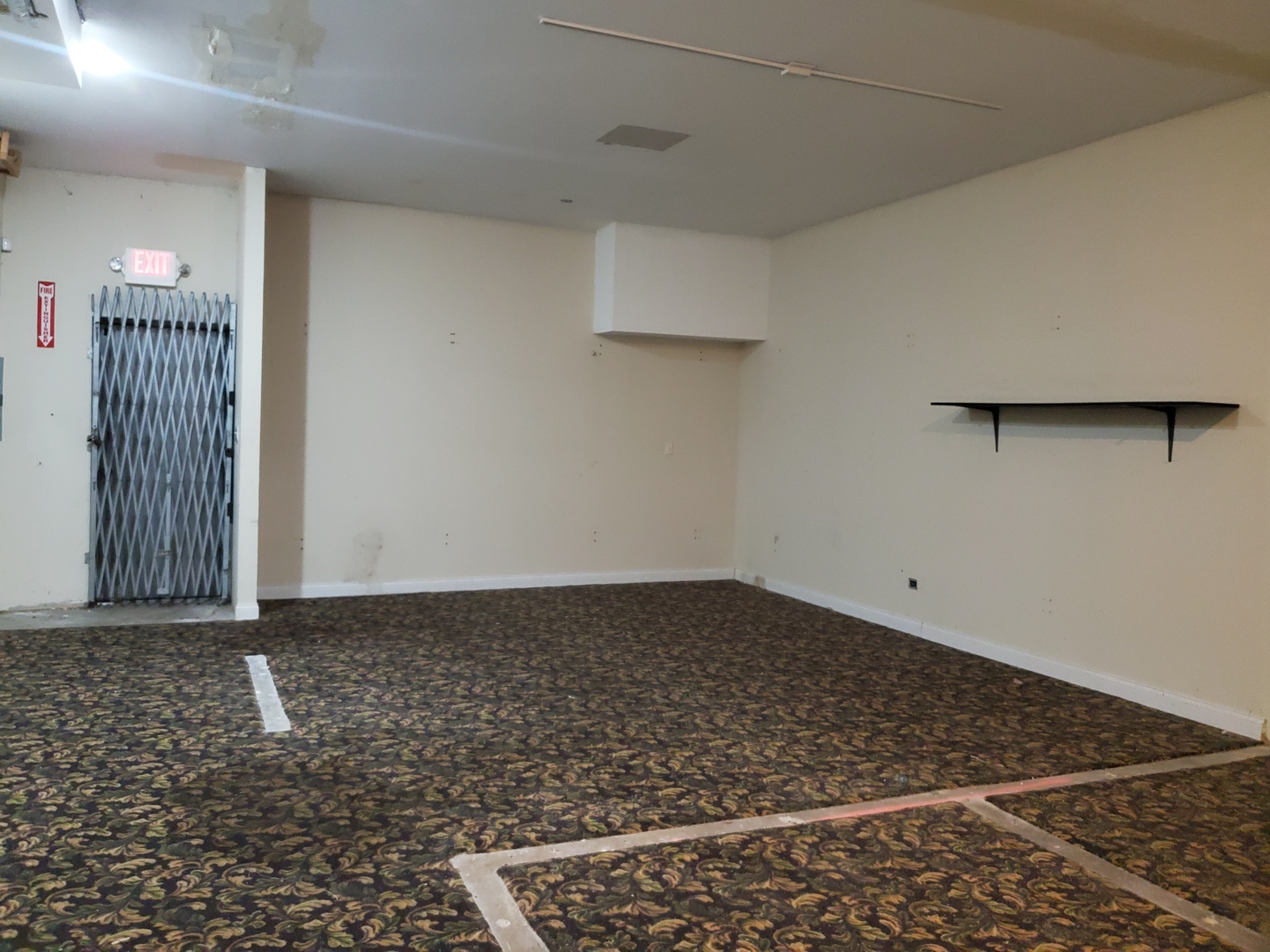 8337 South Pulaski Road Chicago IL 60652