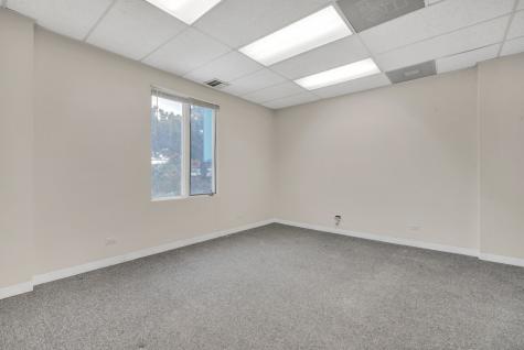 999 North Main Street N Glen Ellyn IL 60137