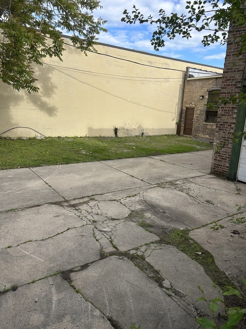 3128 West Grand Avenue Chicago IL 60622