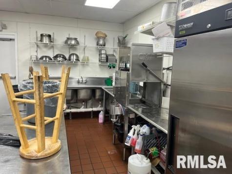 3922 38TH Avenue Moline IL 61265