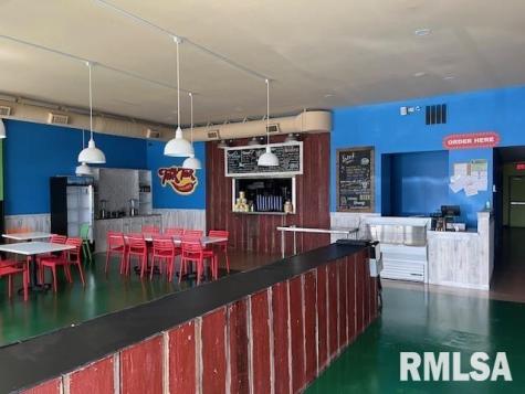 3922 38TH Avenue Moline IL 61265