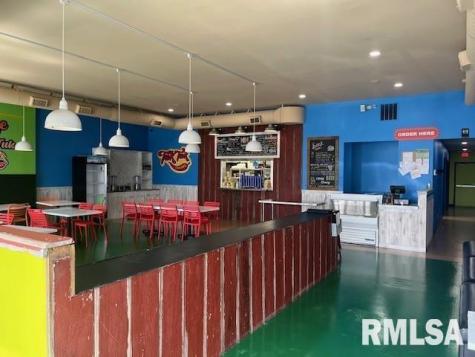 3922 38TH Avenue Moline IL 61265