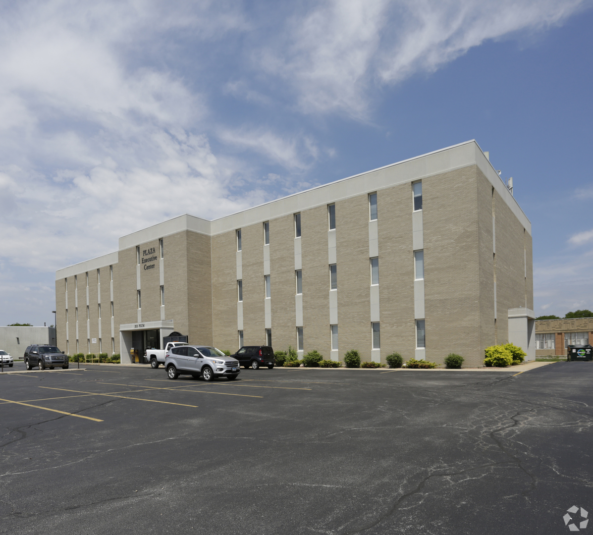 2111 Plum Street Aurora IL 60506