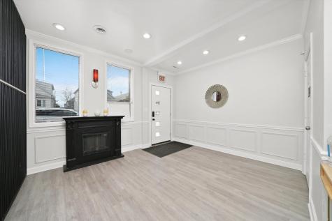4854 West Addison Street Chicago IL 60641