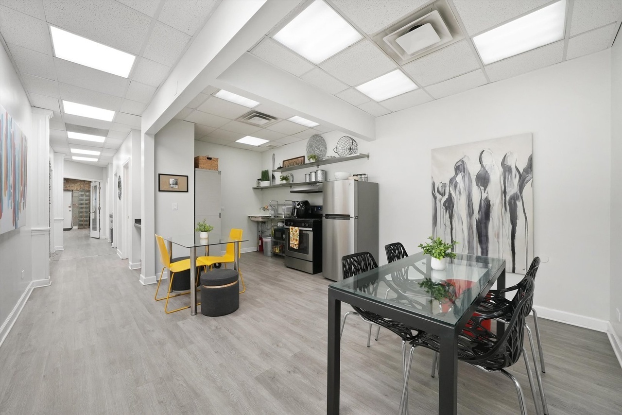 4854 West Addison Street Chicago IL 60641