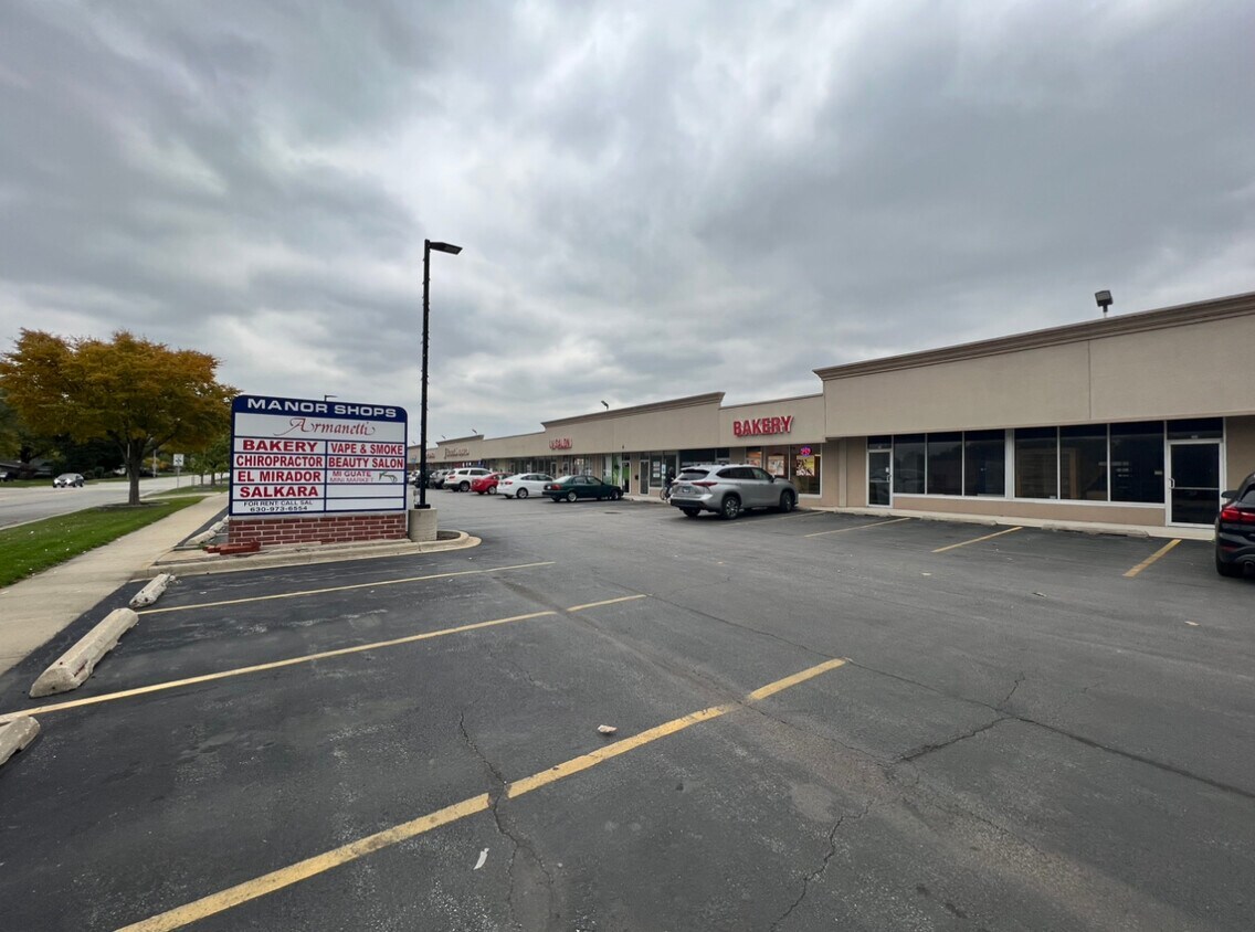49 East Fullerton Avenue Addison IL 60101