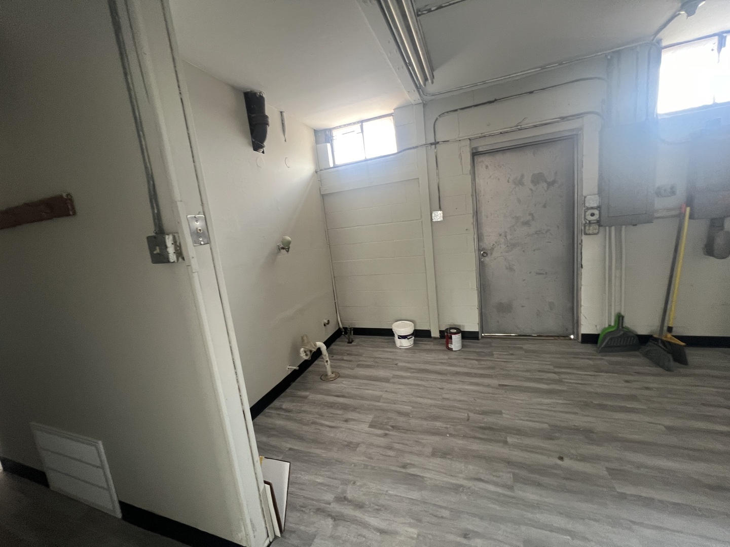 49 East Fullerton Avenue Addison IL 60101