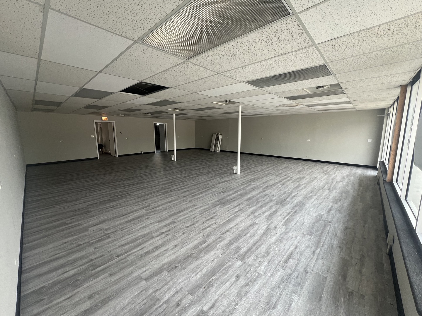49 East Fullerton Avenue Addison IL 60101
