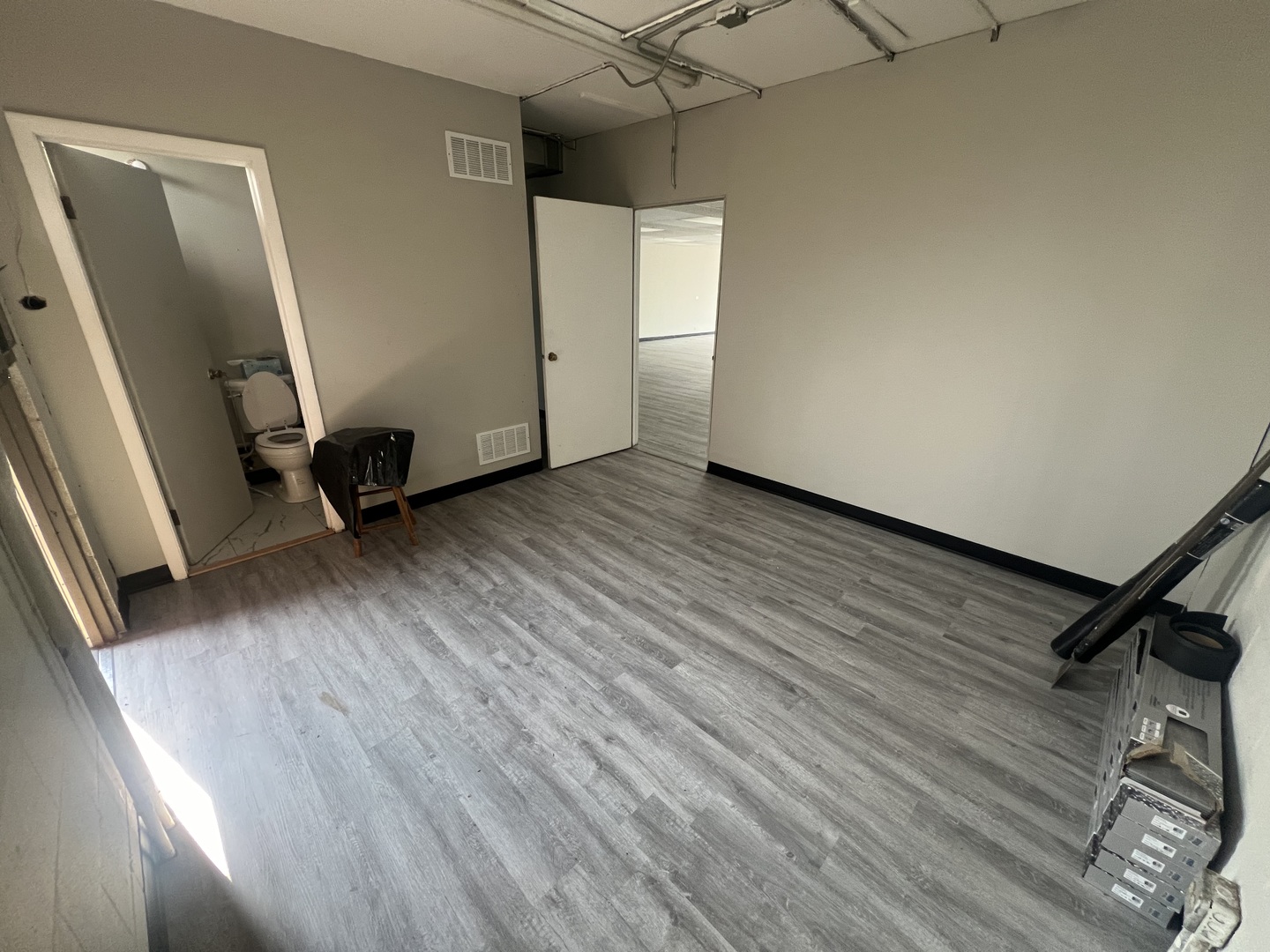49 East Fullerton Avenue Addison IL 60101