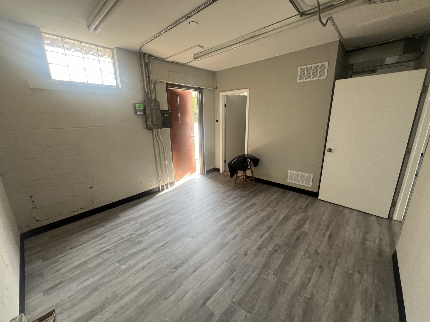 49 East Fullerton Avenue Addison IL 60101