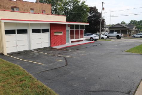 129 East South Street Woodstock IL 60098