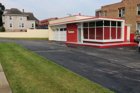 129 East South Street Woodstock IL 60098