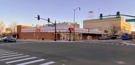 239 North Genesee Street Waukegan IL 60085