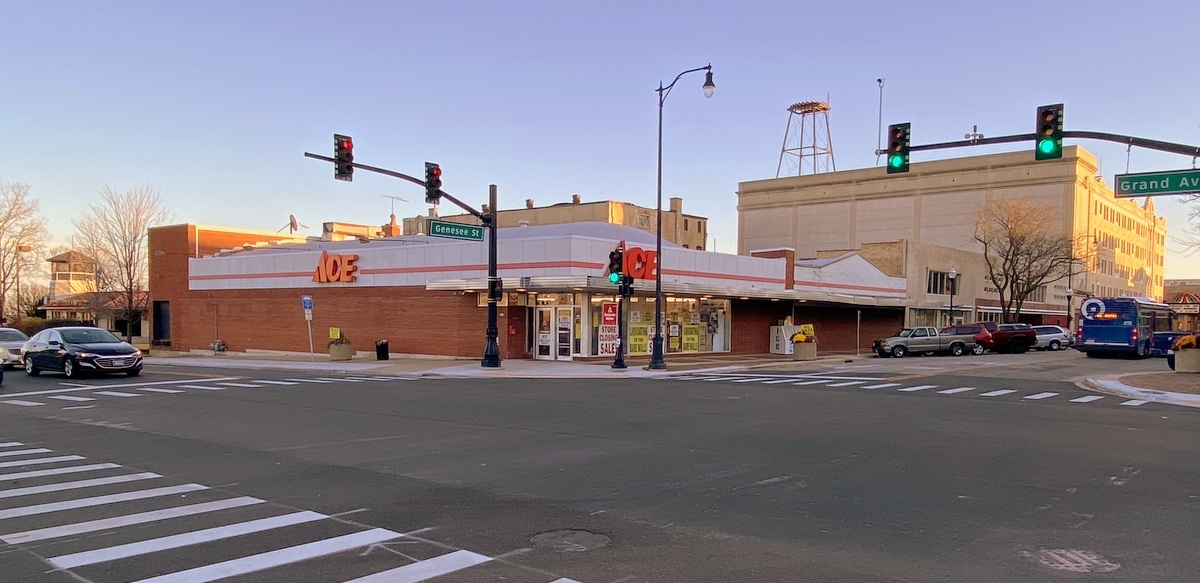 239 North Genesee Street Waukegan IL 60085