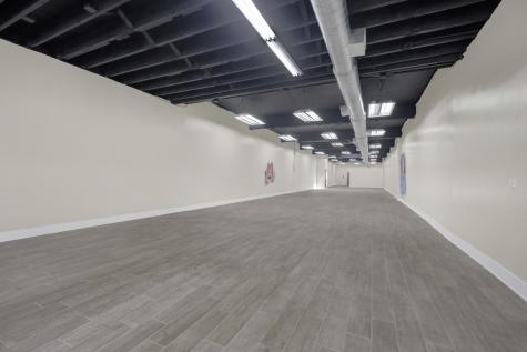 7055 North Clark Street Chicago IL 60626