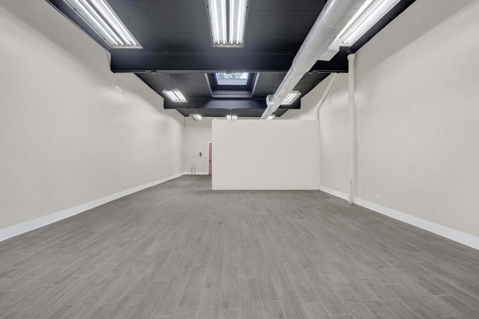 7055 North Clark Street Chicago IL 60626