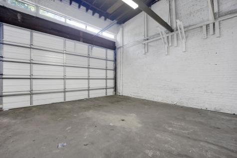 7055 North Clark Street Chicago IL 60626