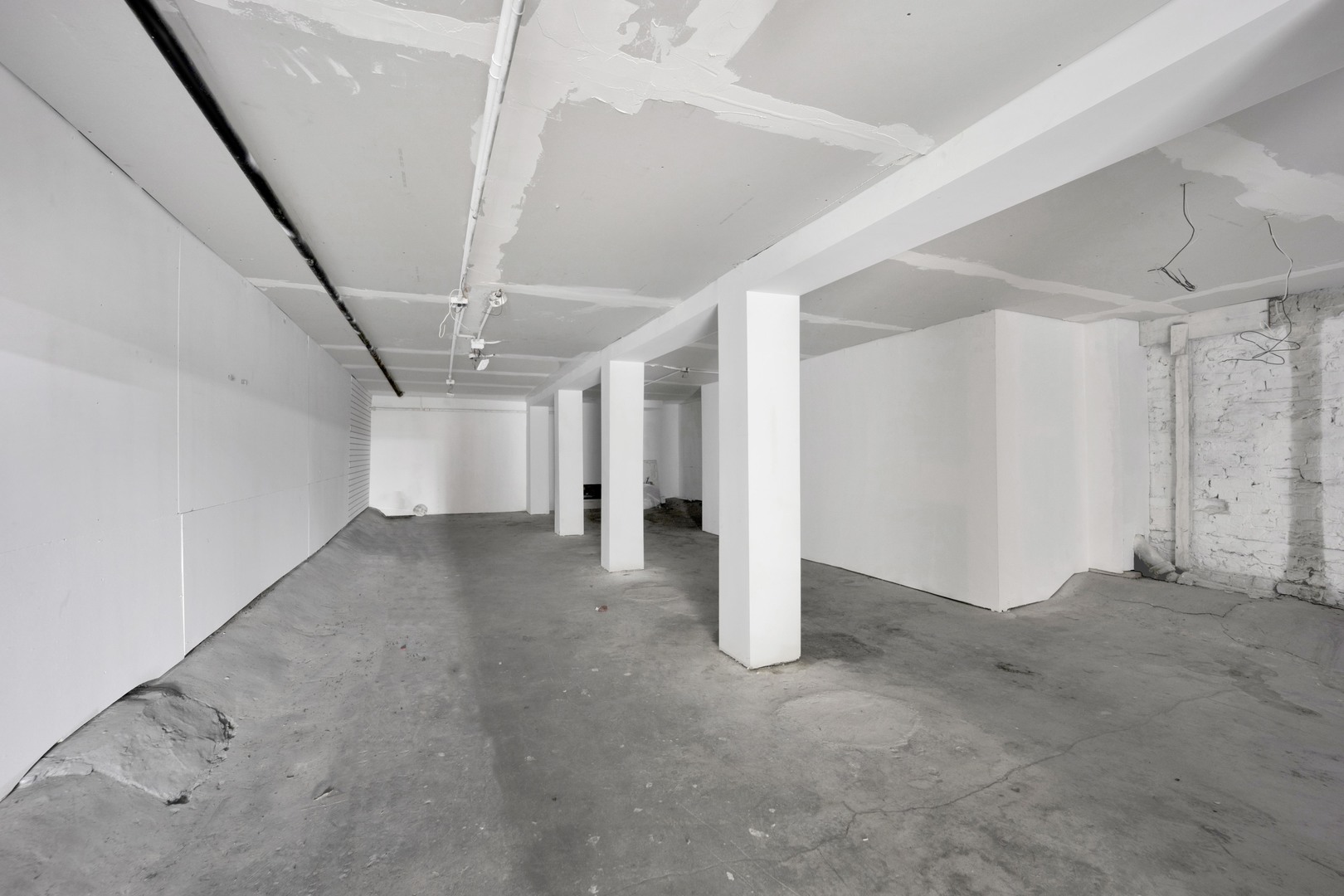 7055 North Clark Street Chicago IL 60626