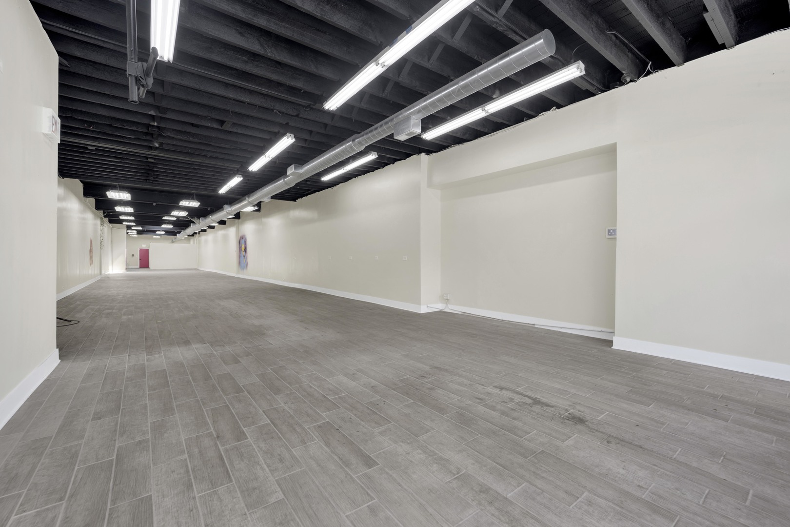 7055 North Clark Street Chicago IL 60626