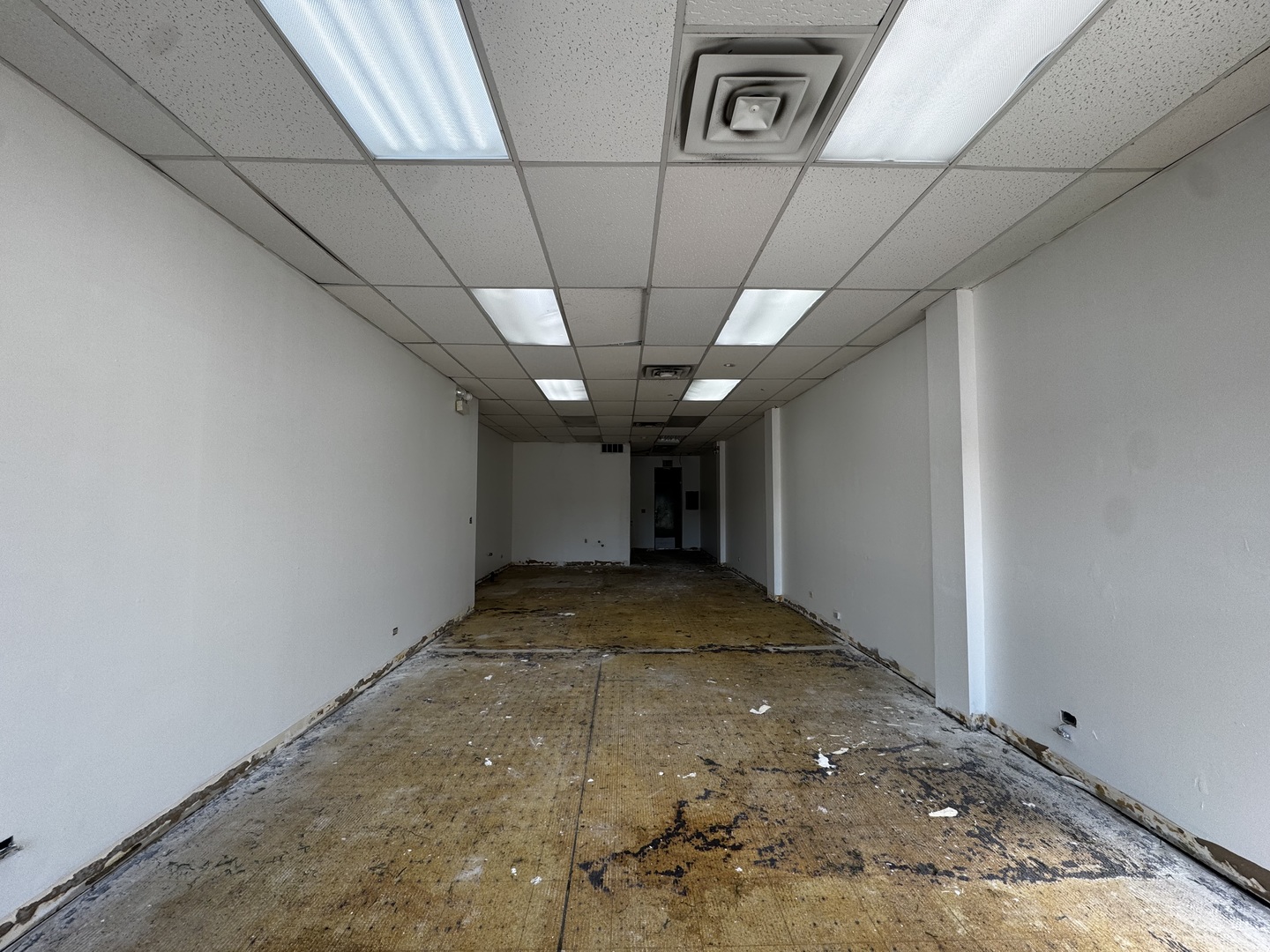 3318 West Lawrence Avenue Chicago IL 60625