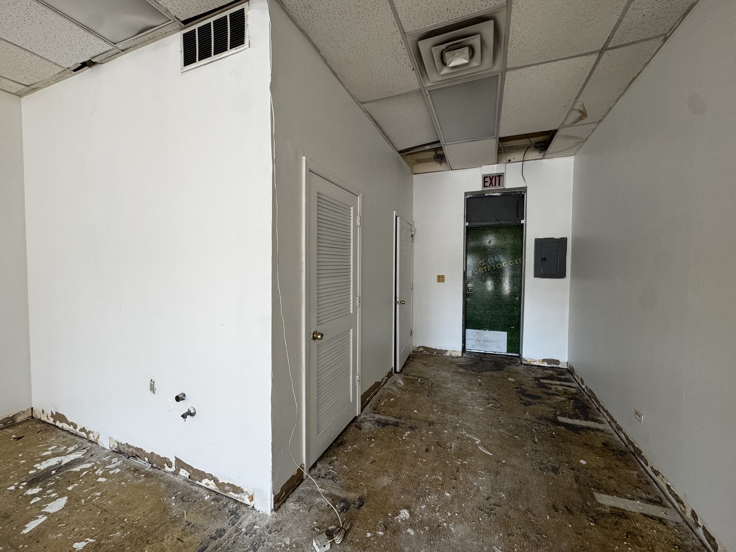 3318 West Lawrence Avenue Chicago IL 60625