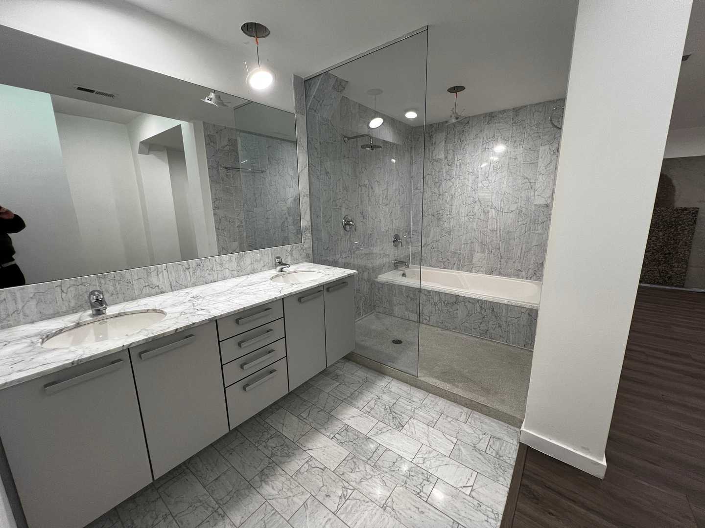 201 East Ohio Street Chicago IL 60611