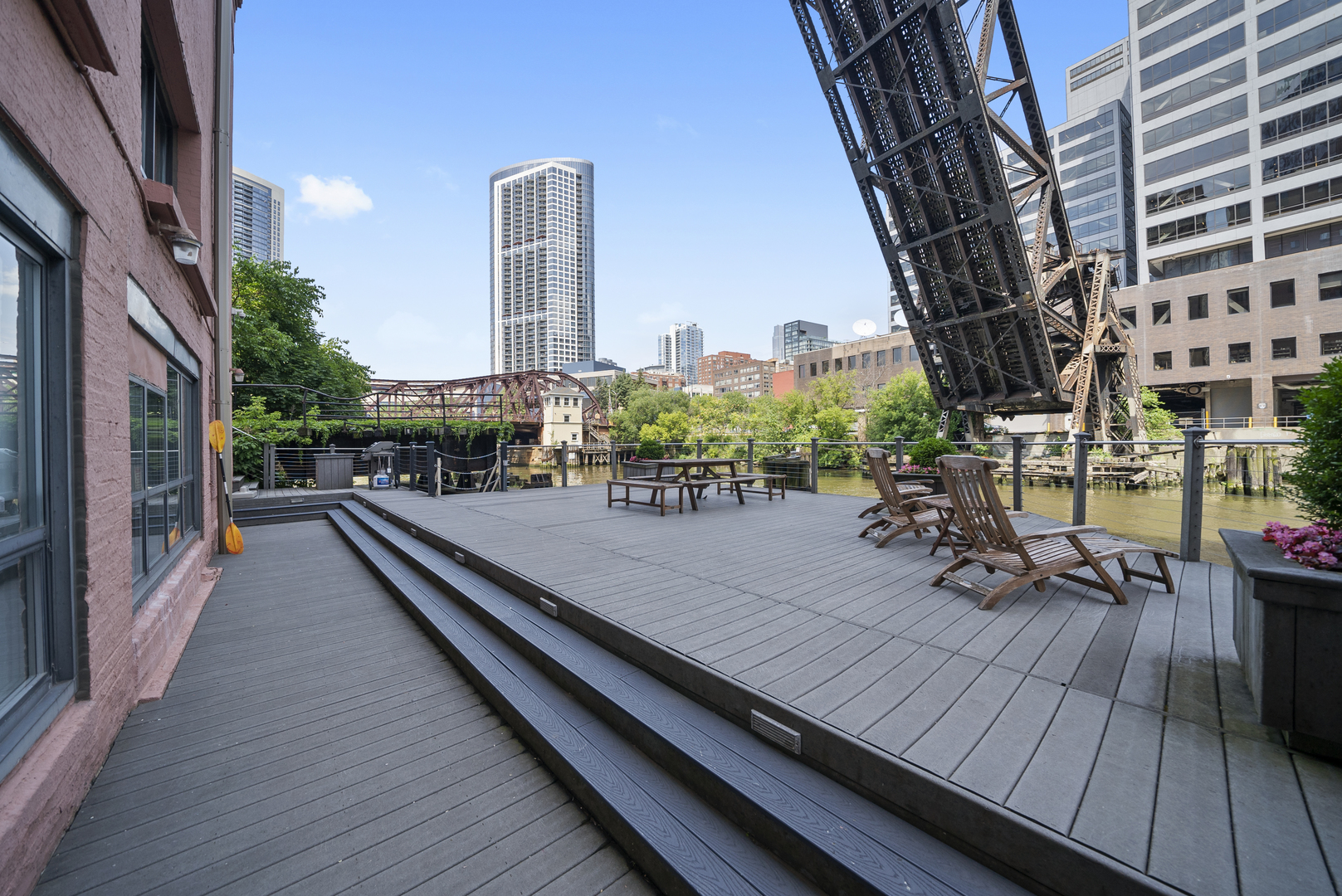 355 North Canal Street Chicago IL 60606