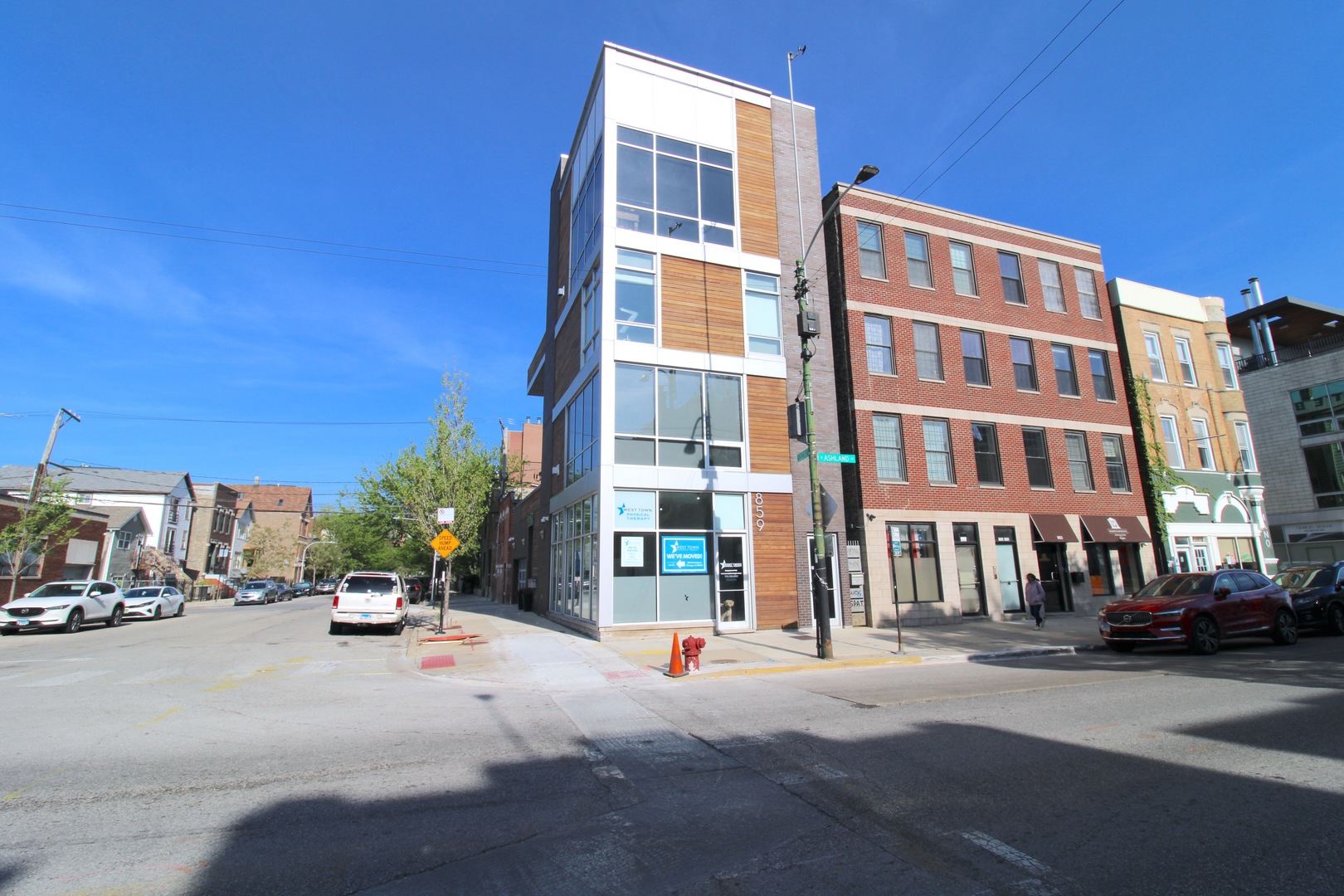 859 North Ashland Avenue Chicago IL 60622