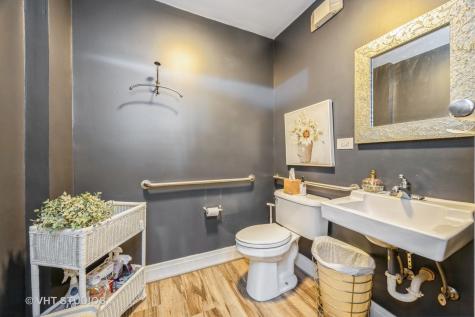 48 South La Grange Road La Grange IL 60525