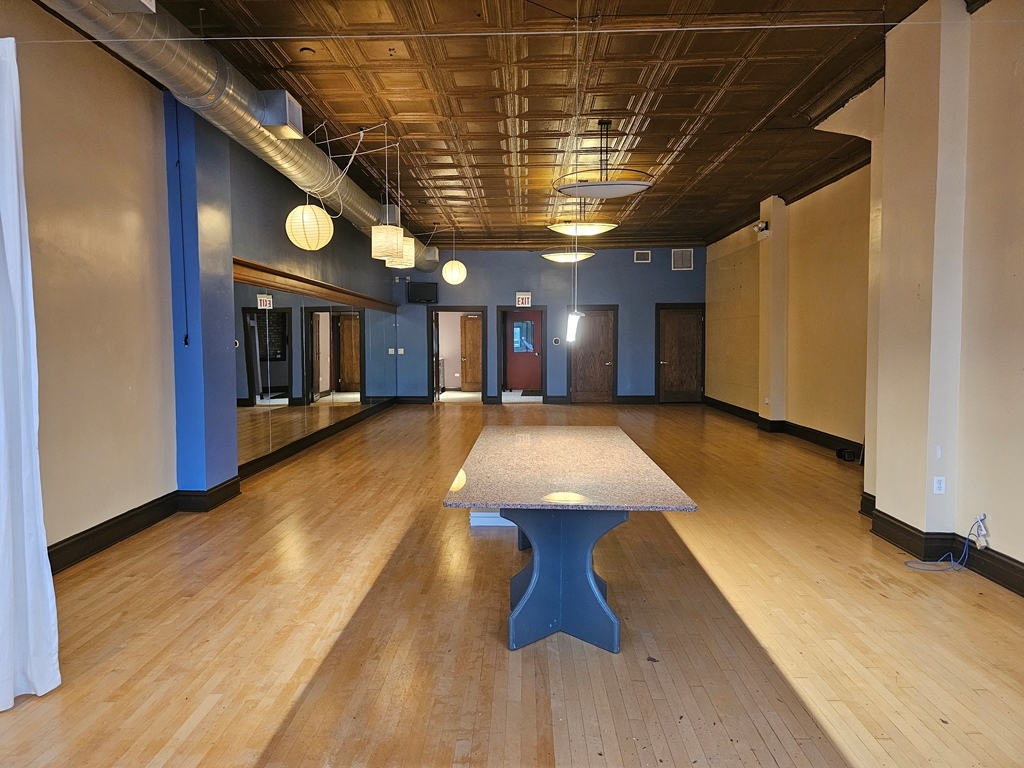 4224 North Milwaukee Avenue Chicago IL 60630