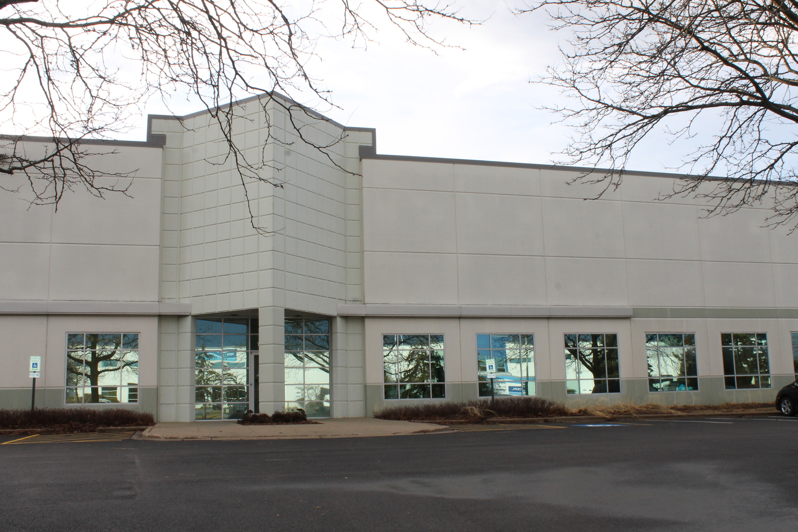 2012 Corporate Lane Naperville IL 60563