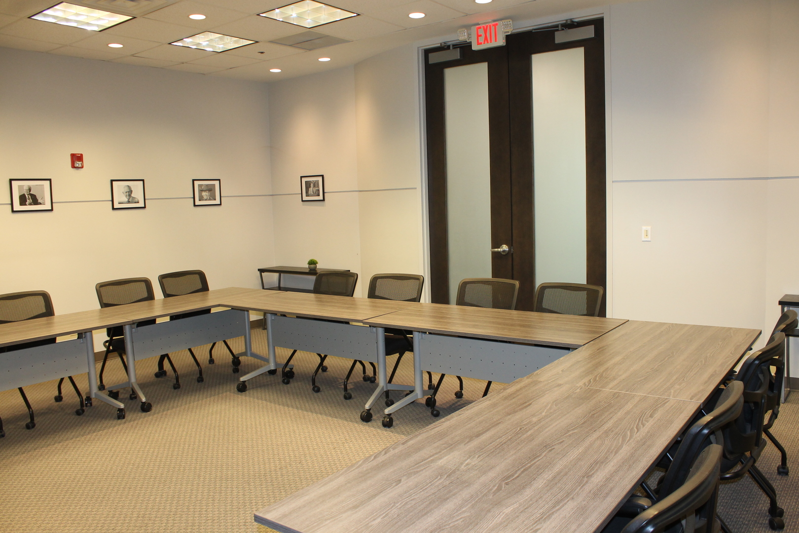 2012 Corporate Lane Naperville IL 60563