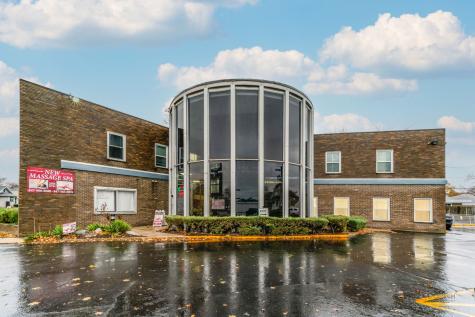 1702 Washington Street Waukegan IL 60085
