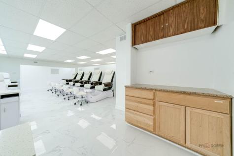 1702 Washington Street Waukegan IL 60085