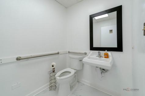 1702 Washington Street Waukegan IL 60085