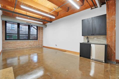 1806 West Cuyler Avenue Chicago IL 60613