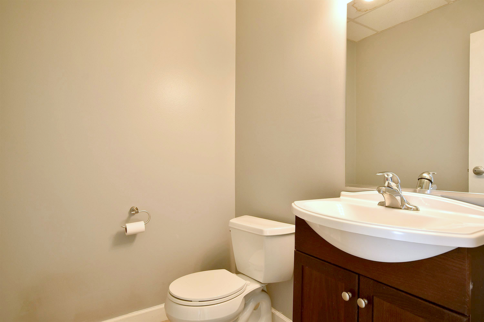 1254 Remington Road Schaumburg IL 60193