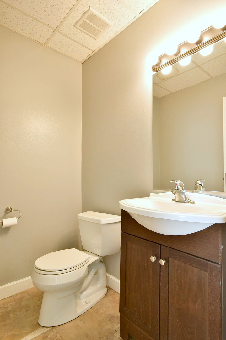 1254 Remington Road Schaumburg IL 60193