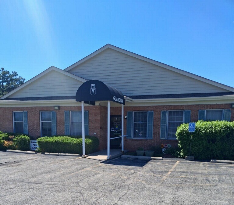 2203 Eastland Suite 7 Drive Bloomington IL 61704