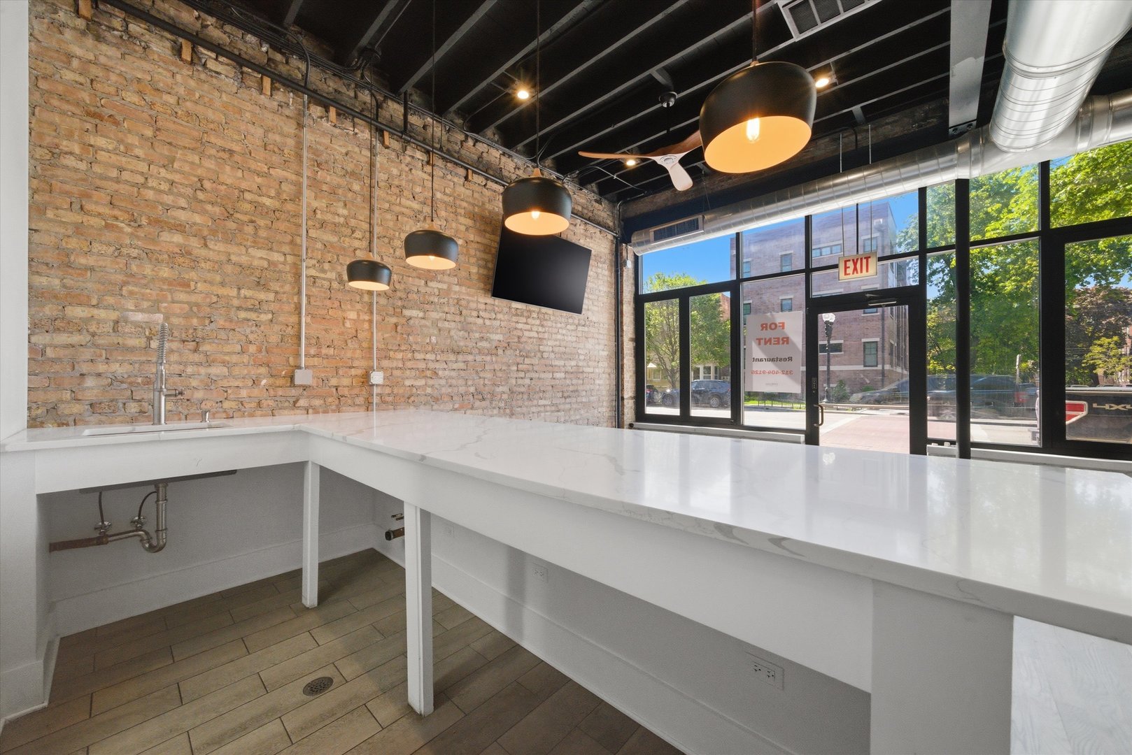 2114 West Lawrence Avenue Chicago IL 60625