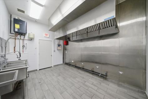 2114 West Lawrence Avenue Chicago IL 60625