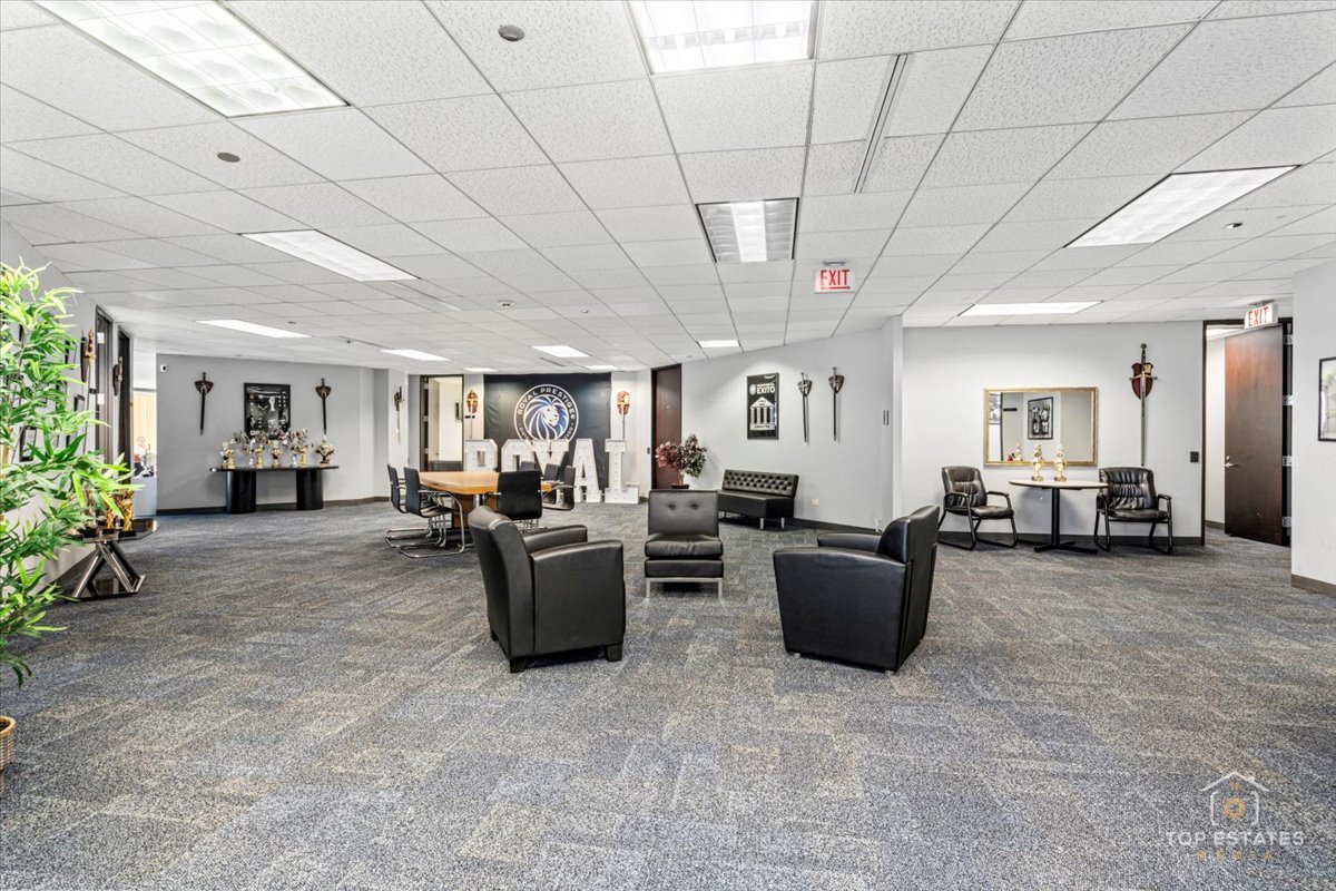 900 National Parkway Schaumburg IL 60173