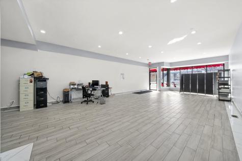 2024 West 95th Street Chicago IL 60643