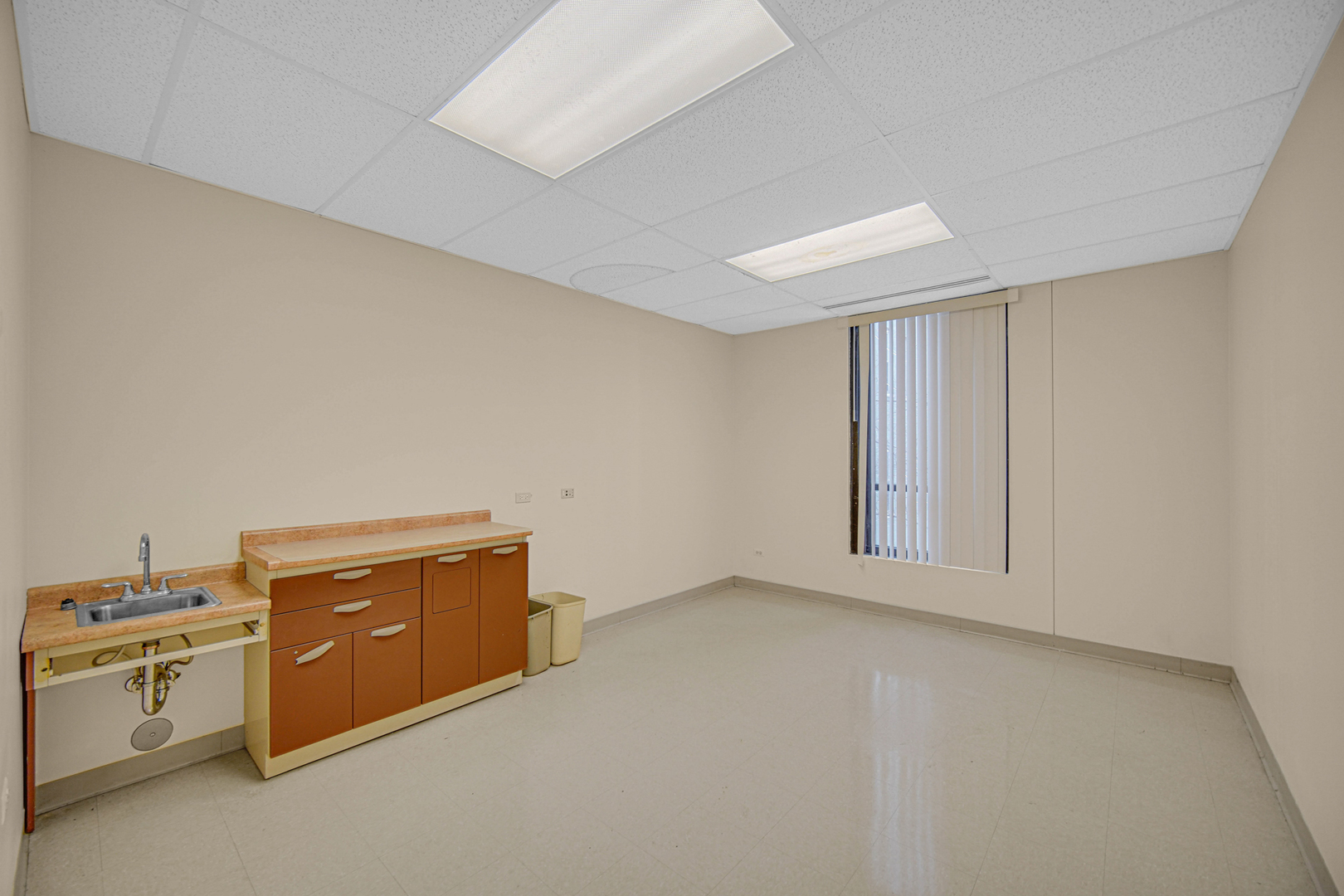 134 West 111th Street Chicago IL 60628
