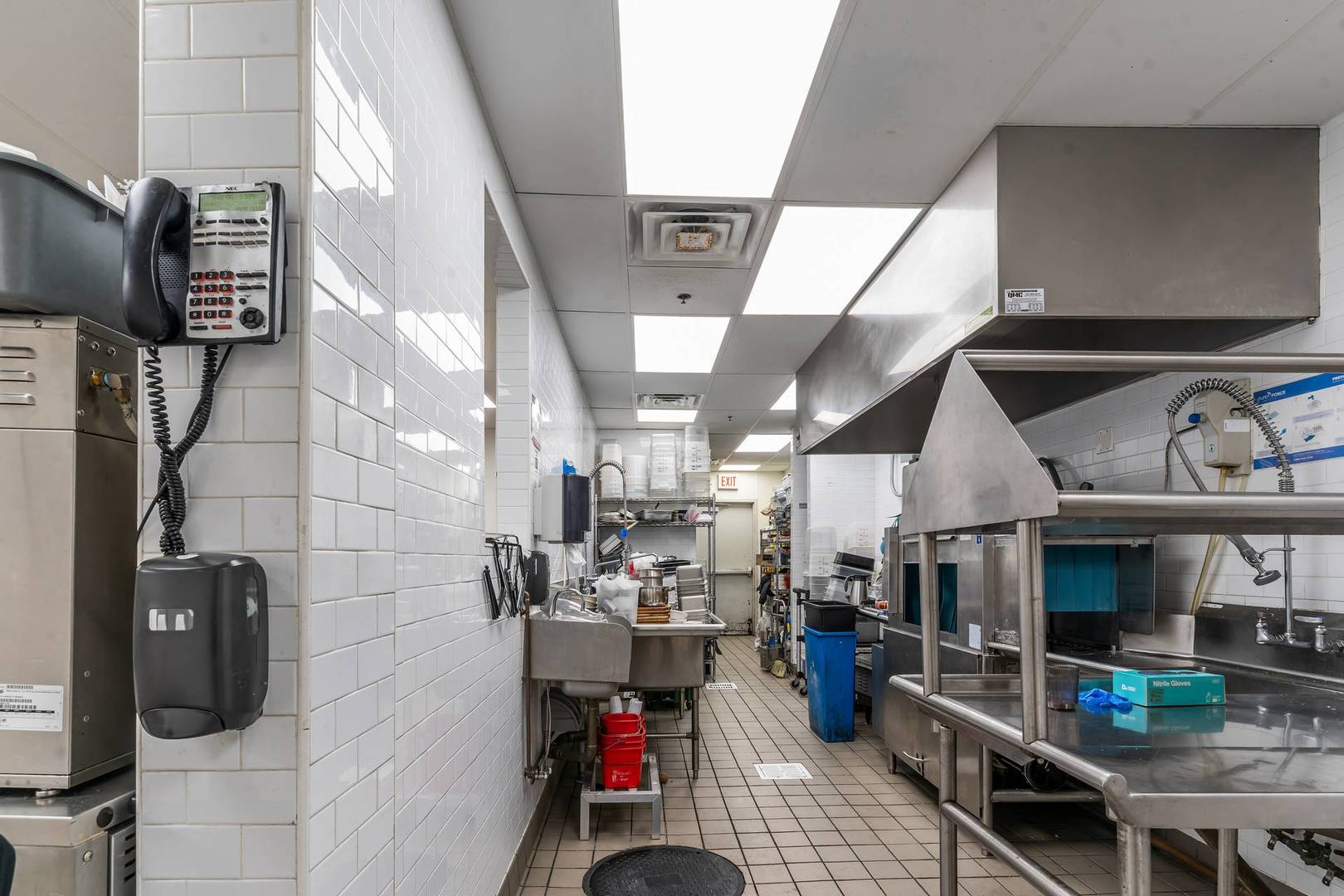 1525 North Wells Street Chicago IL 60610
